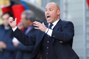 赛事预测-苏宁备战搭建“临时增援团” 国米青训名帅现身督训