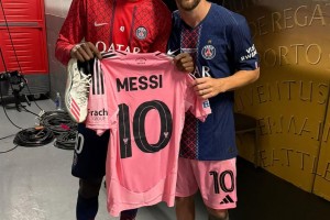 赛事预测-😎进货来了？登贝莱赛后“薅走”梅西全套装备，苏牙、阿尔巴球衣也没放过