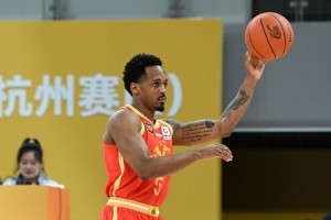 实时赔率-末节狂飙！付政浩：青岛黑八受阻 广厦凭布朗末节表现惊险过关！