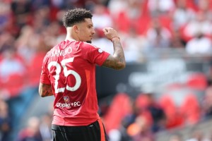 斯基拉透露罗马与曼联敲定桑乔转会费2200万欧 薪资谈判进行中