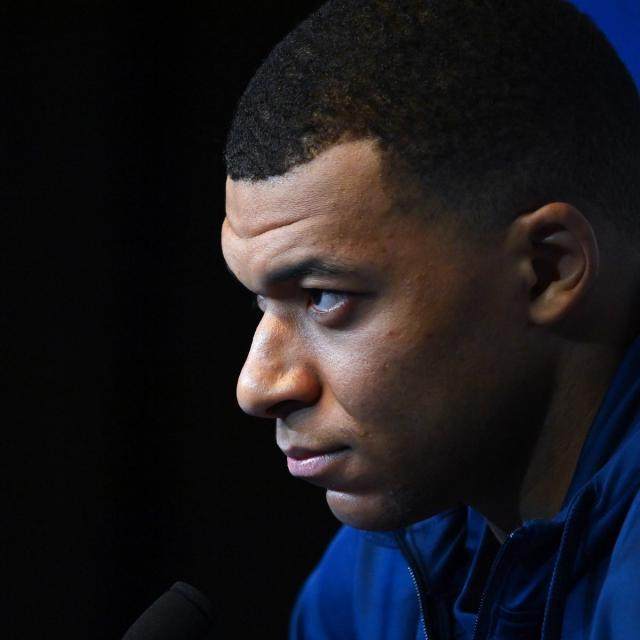 1704412497575043414.jpg muabpei.jpg